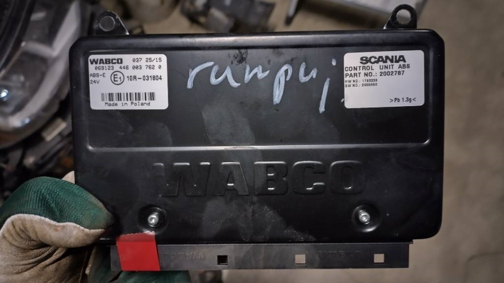 Scania ABS control unit - 电气系统 适用于 卡车:图1 Scania ABS control unit - 电气系统 适用于 卡车:图1