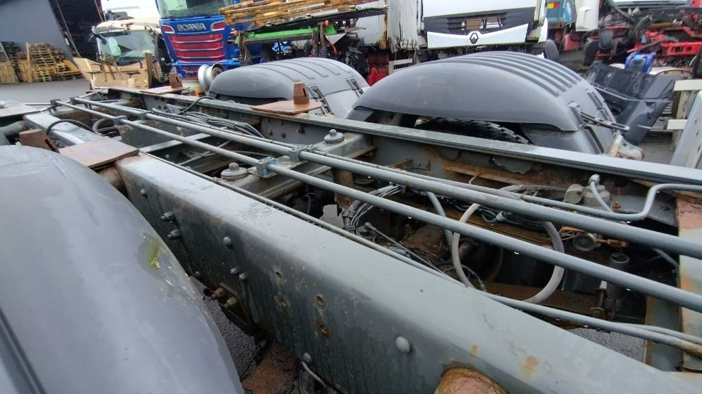 Scania R164 480 rautajouset,av4100mm , ADR. HIENO!! - 驾驶室底盘卡车:图4 Scania R164 480 rautajouset,av4100mm , ADR. HIENO!! - 驾驶室底盘卡车:图4