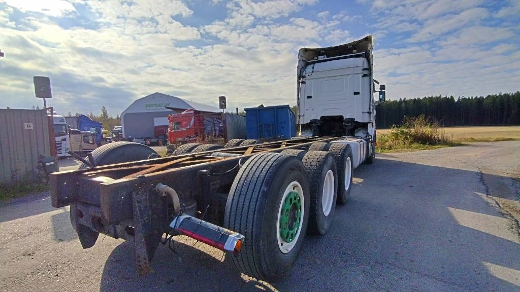Scania R500 8x4 ilmajousi alusta - 驾驶室底盘卡车:图3 Scania R500 8x4 ilmajousi alusta - 驾驶室底盘卡车:图3