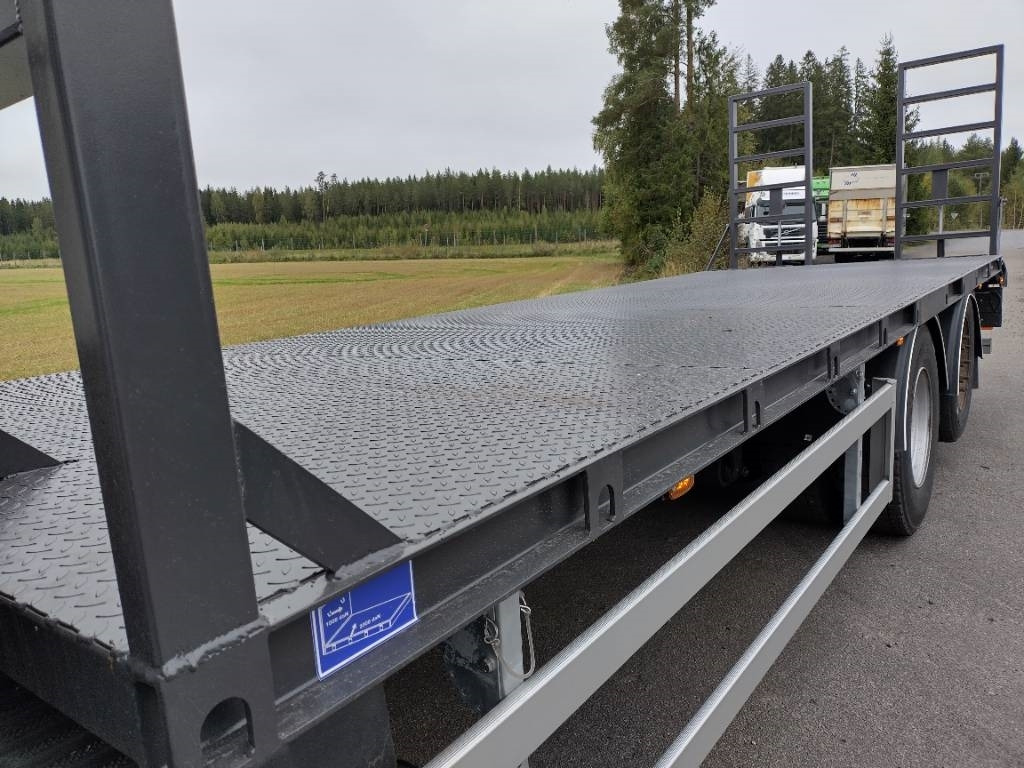 Scania R560 6x2 täysilmaj.uusi koneenkuljetusritilä - 栏板式/ 平板卡车:图3 Scania R560 6x2 täysilmaj.uusi koneenkuljetusritilä - 栏板式/ 平板卡车:图3