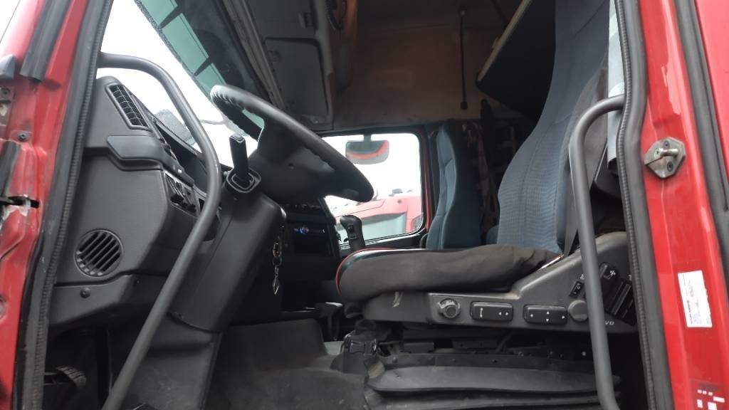Volvo FH480 6x2 takateli veturi, hydrauliikka,manuaali - 牵引车:图5 Volvo FH480 6x2 takateli veturi, hydrauliikka,manuaali - 牵引车:图5