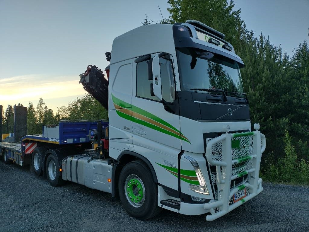 Volvo FH500 tc 6x4 HMF 2820 nosturi+jib,HCT,aj.120tkm - 牵引车:图1 Volvo FH500 tc 6x4 HMF 2820 nosturi+jib,HCT,aj.120tkm - 牵引车:图1