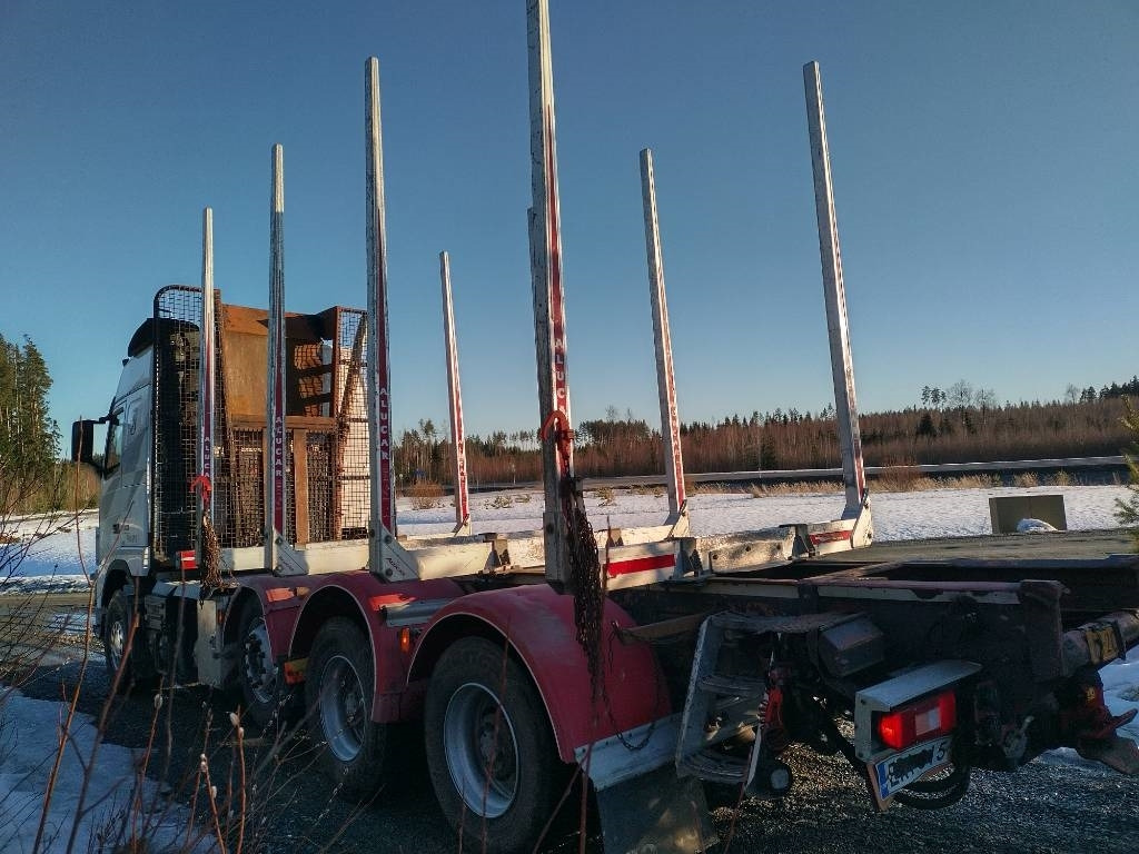 Volvo FH750 puuvarustus, napaperät,trippeli - 木材运输车:图5 Volvo FH750 puuvarustus, napaperät,trippeli - 木材运输车:图5
