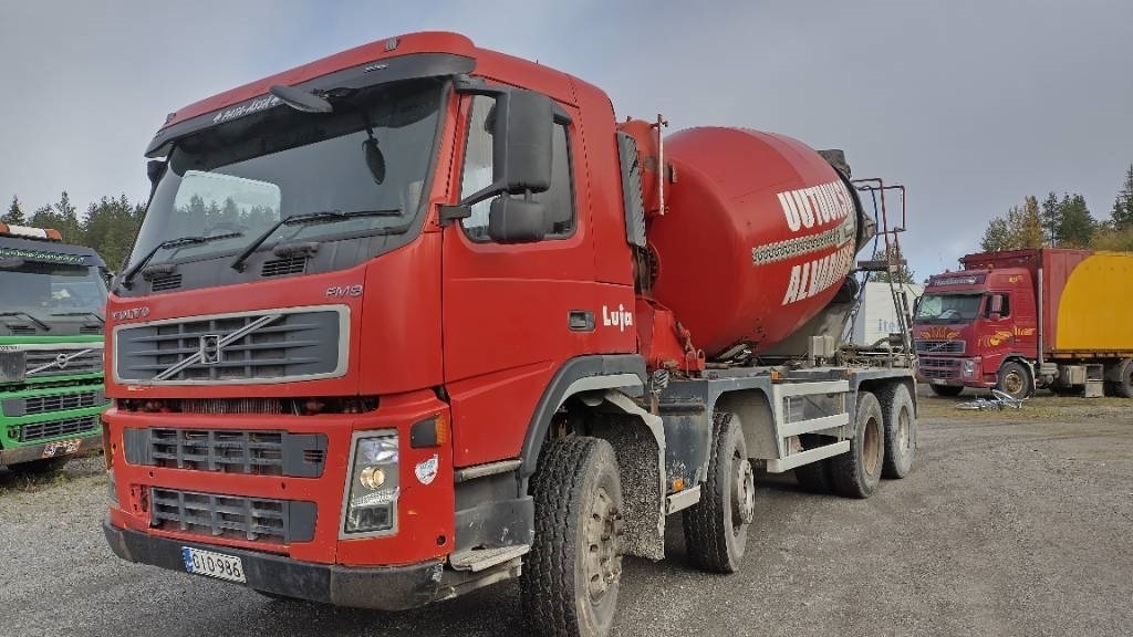 Volvo FM9 8x4 full steel,manual, mixer - 罐车:图1 Volvo FM9 8x4 full steel,manual, mixer - 罐车:图1