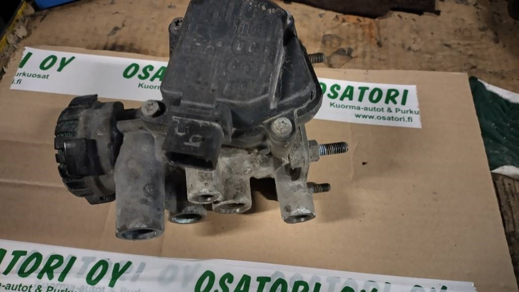 Volvo PERÄVAUNUN OHJAUSVENTTIILI - 制动零件 适用于 卡车:图2 Volvo PERÄVAUNUN OHJAUSVENTTIILI - 制动零件 适用于 卡车:图2