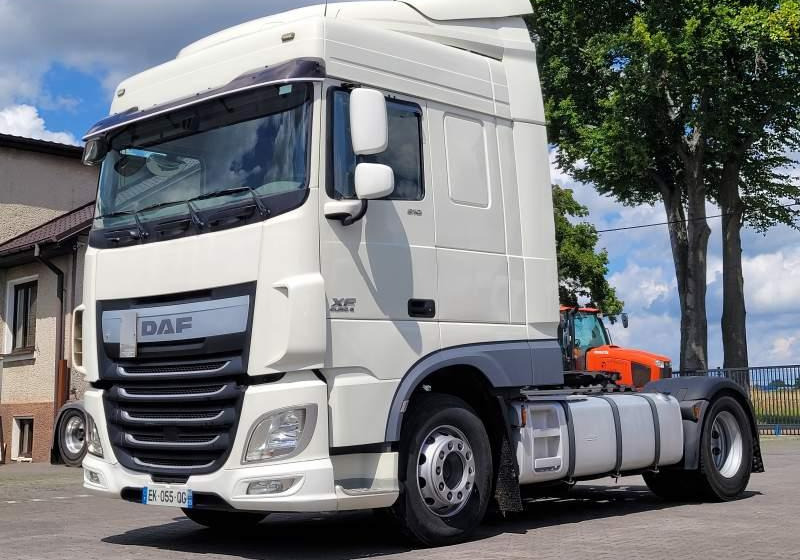 牵引车 DAF XF510 SPACE CAB / SPROWADZONY / MANUAL / RETARDER：图1