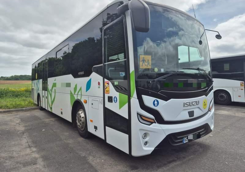 Isuzu KENDO INTERLINER / SPROWADZONE / 70 000 KM / KLIMA - 郊区巴士:图1 Isuzu KENDO INTERLINER / SPROWADZONE / 70 000 KM / KLIMA - 郊区巴士:图1