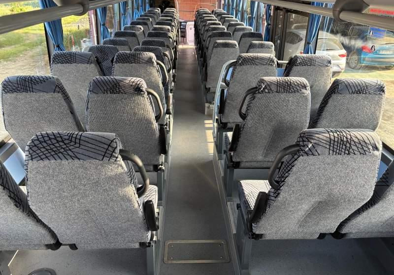Iveco CROSSWAY/ SPROWADZONY / 180 000 KM / MANUAL - 郊区巴士:图4 Iveco CROSSWAY/ SPROWADZONY / 180 000 KM / MANUAL - 郊区巴士:图4