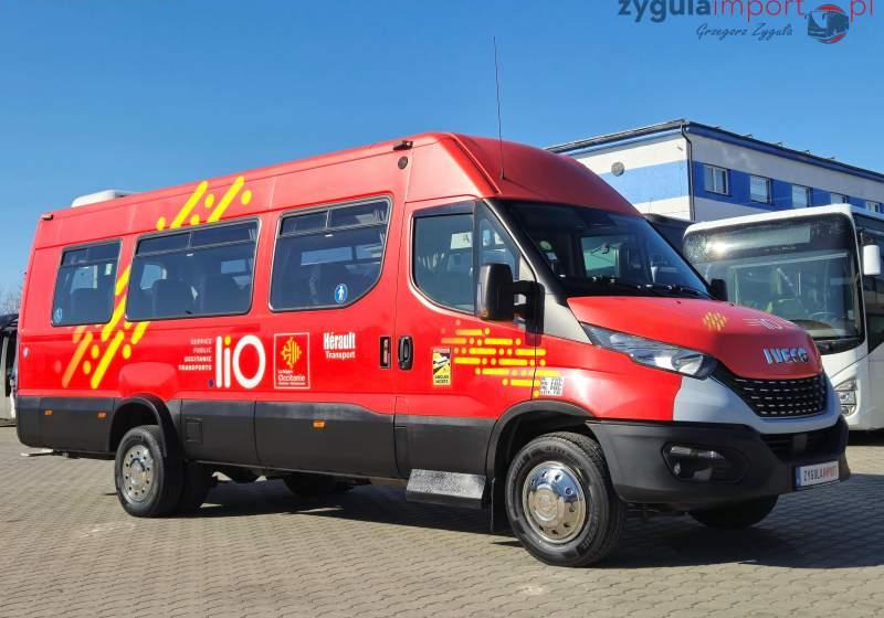 Iveco DAILY 65C18/SPROWADZONE/23 MIEJSCA/KLIM/WINDA - 小型巴士, 小型客车:图1 Iveco DAILY 65C18/SPROWADZONE/23 MIEJSCA/KLIM/WINDA - 小型巴士, 小型客车:图1