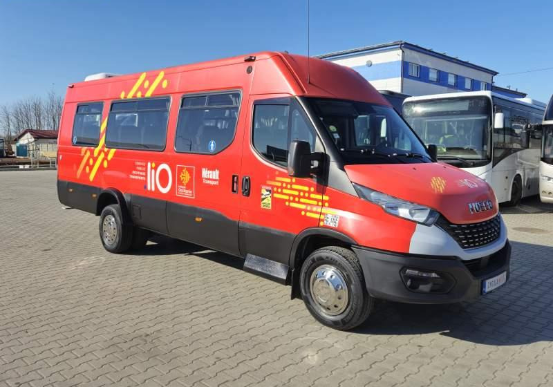 Iveco DAILY 65C18/SPROWADZONE/23 MIEJSCA/KLIM/WINDA - 小型巴士, 小型客车:图2 Iveco DAILY 65C18/SPROWADZONE/23 MIEJSCA/KLIM/WINDA - 小型巴士, 小型客车:图2