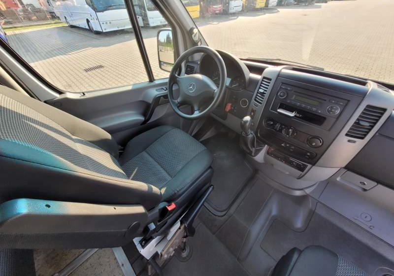 小型巴士, 小型客车 Mercedes-Benz 513 SPRINTER TRANSFER / SPROWADZONY/ MANUAL：图7