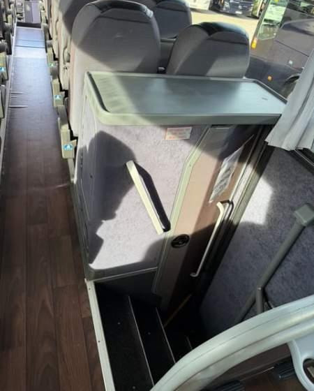 VanHool ALICRON TX16 / SPROWADZONY / 59 MIEJSC/ WC - 长途客车:图5 VanHool ALICRON TX16 / SPROWADZONY / 59 MIEJSC/ WC - 长途客车:图5