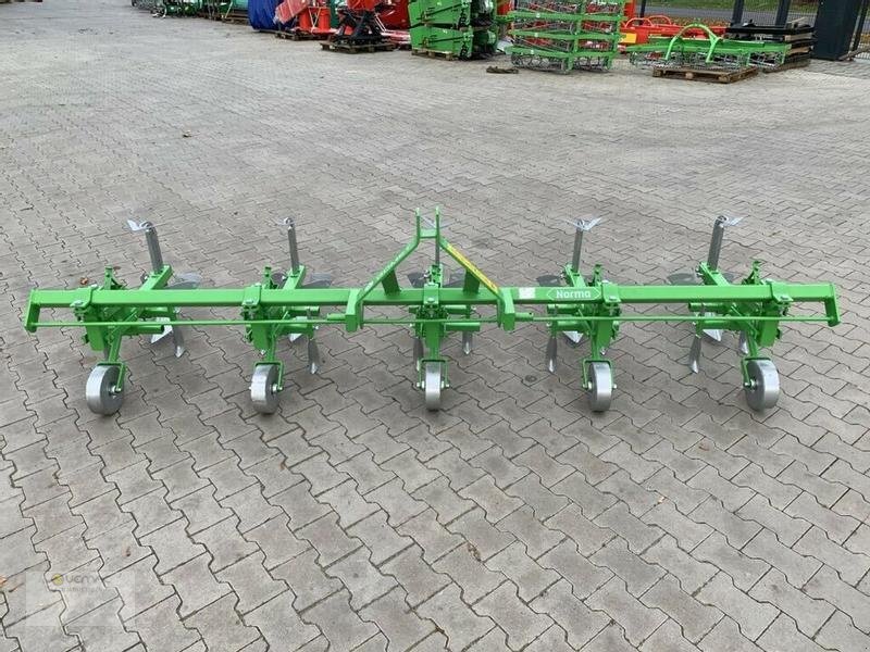 新的 土壤耕作设备 BOMET Kartoffelhäufler Bomet P475/1 4reihig Norma Häufler Kartoffel NEU:图6 新的 土壤耕作设备 BOMET Kartoffelhäufler Bomet P475/1 4reihig Norma Häufler Kartoffel NEU:图6