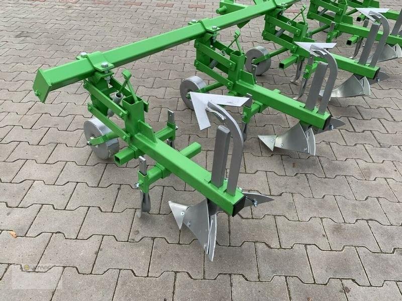 新的 土壤耕作设备 BOMET Kartoffelhäufler Bomet P475/1 4reihig Norma Häufler Kartoffel NEU:图9 新的 土壤耕作设备 BOMET Kartoffelhäufler Bomet P475/1 4reihig Norma Häufler Kartoffel NEU:图9