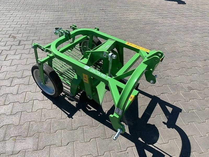 BOMET Kartoffelroder Bomet Z655/1 Kartoffel Roder Heckauswurf NEU - 马铃薯机械:图1 BOMET Kartoffelroder Bomet Z655/1 Kartoffel Roder Heckauswurf NEU - 马铃薯机械:图1