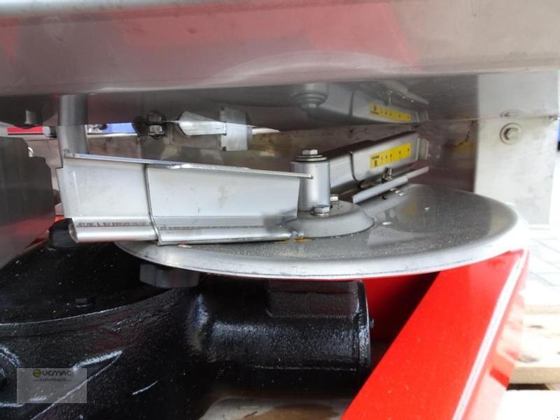 新的 肥料撒施机 Vemac Zweischeibenstreuer 2000KG Streuer Winterdienst Traktor NEU：图14