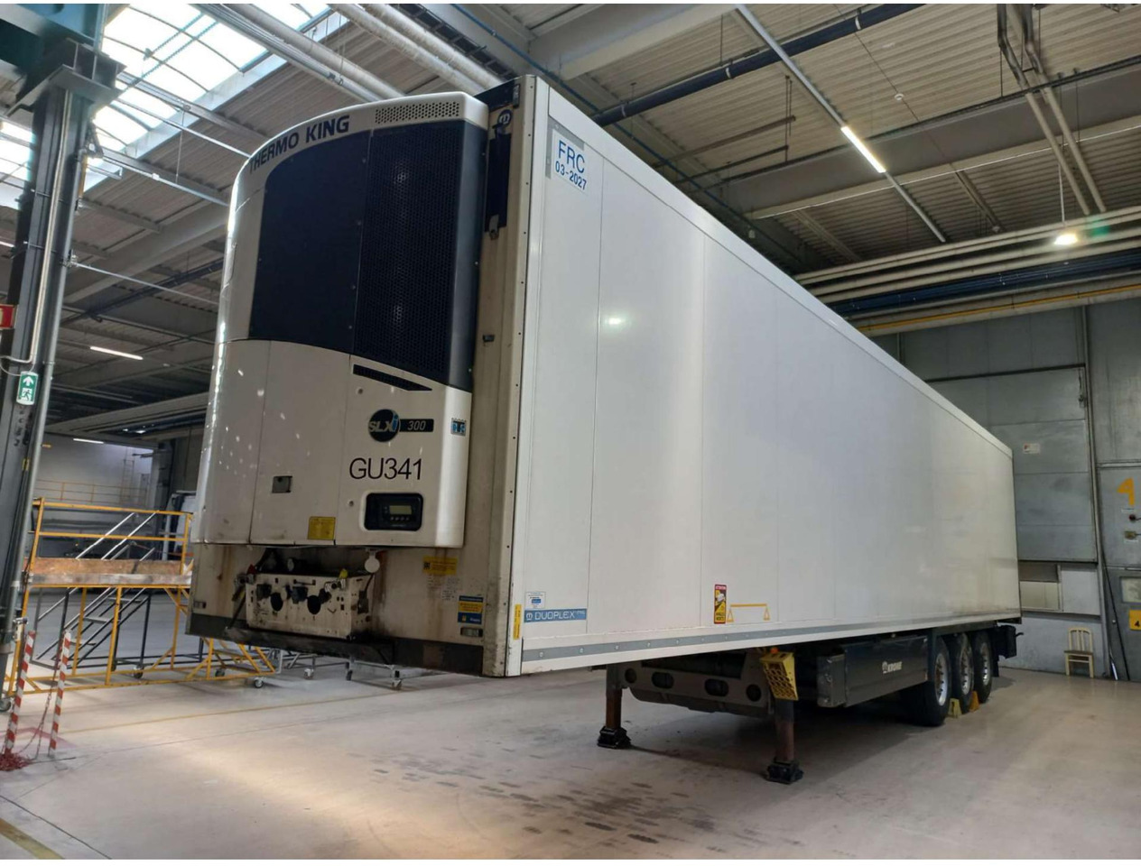 2018 Krone Double Deck Cool Liner FP 45 ThermoKing SLXi 300 - 冷藏半拖车:图4 2018 Krone Double Deck Cool Liner FP 45 ThermoKing SLXi 300 - 冷藏半拖车:图4