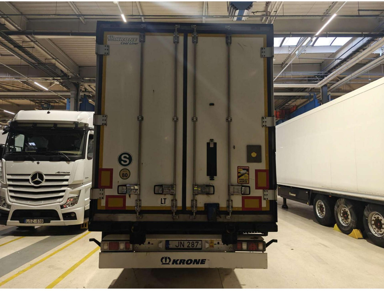 2018 Krone SDR Cool Liner FP 60 ThermoKing SLXi 300 - 冷藏半拖车:图2 2018 Krone SDR Cool Liner FP 60 ThermoKing SLXi 300 - 冷藏半拖车:图2