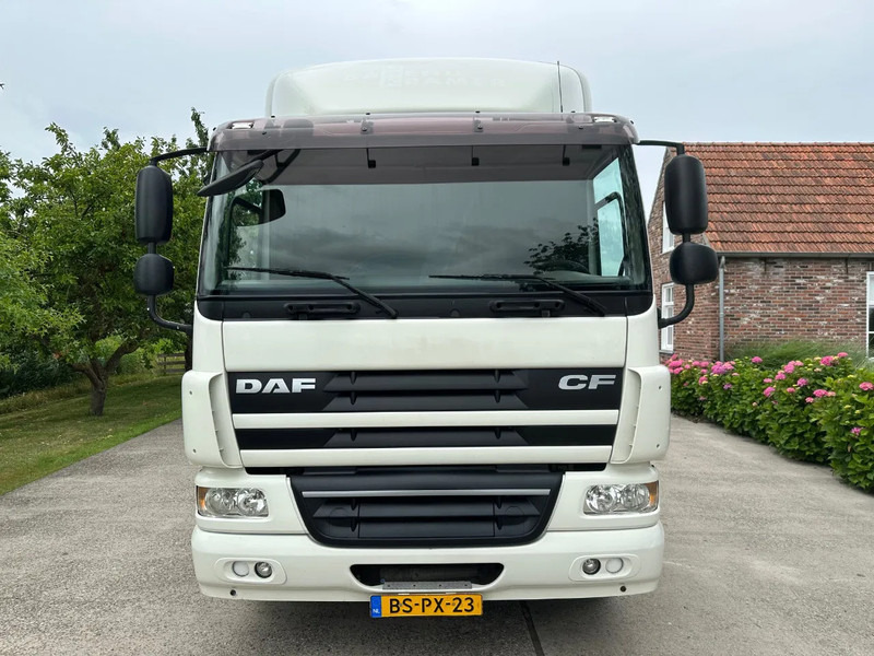 DAF CF 75.250 / NL TRUCK / EURO 5 / 4X2 / HYDRAULIC RAMPS / FULL AIR - 自动转运卡车:图2 DAF CF 75.250 / NL TRUCK / EURO 5 / 4X2 / HYDRAULIC RAMPS / FULL AIR - 自动转运卡车:图2