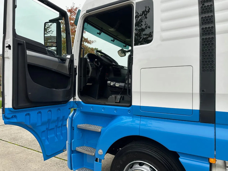 MAN TGX 26.480 / NL TRUCK / RETARDER / EURO 6 / 6X2 / LIFT+STEER AXLE / 60T - 牵引车:图4 MAN TGX 26.480 / NL TRUCK / RETARDER / EURO 6 / 6X2 / LIFT+STEER AXLE / 60T - 牵引车:图4