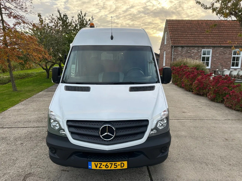 Mercedes-Benz Sprinter 313 CDI / L2H2 / AUTOMAAT / NL BUS / 130 PK / 2-ZITS / CC / AIRCO / CAMERA - 无侧窗厢式货车:图2 Mercedes-Benz Sprinter 313 CDI / L2H2 / AUTOMAAT / NL BUS / 130 PK / 2-ZITS / CC / AIRCO / CAMERA - 无侧窗厢式货车:图2