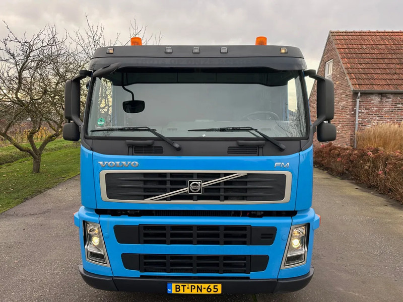 Volvo FM 340 / NL TRUCK / 4X2 / EURO5 / MACHINE TRANSPORT / HYDR. RAMP / WINCH - 自动转运卡车:图2 Volvo FM 340 / NL TRUCK / 4X2 / EURO5 / MACHINE TRANSPORT / HYDR. RAMP / WINCH - 自动转运卡车:图2