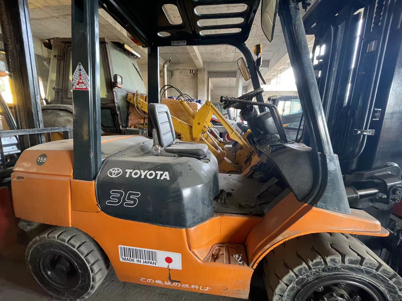 TOYOTA 62-7FD30 - 建筑机械:图2 TOYOTA 62-7FD30 - 建筑机械:图2