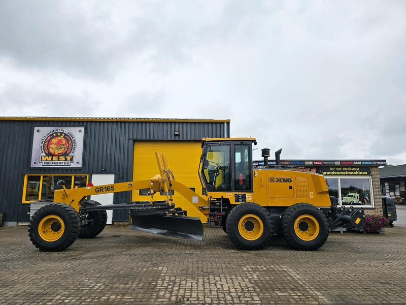 XCMG GR165 - 平路机:图1 XCMG GR165 - 平路机:图1