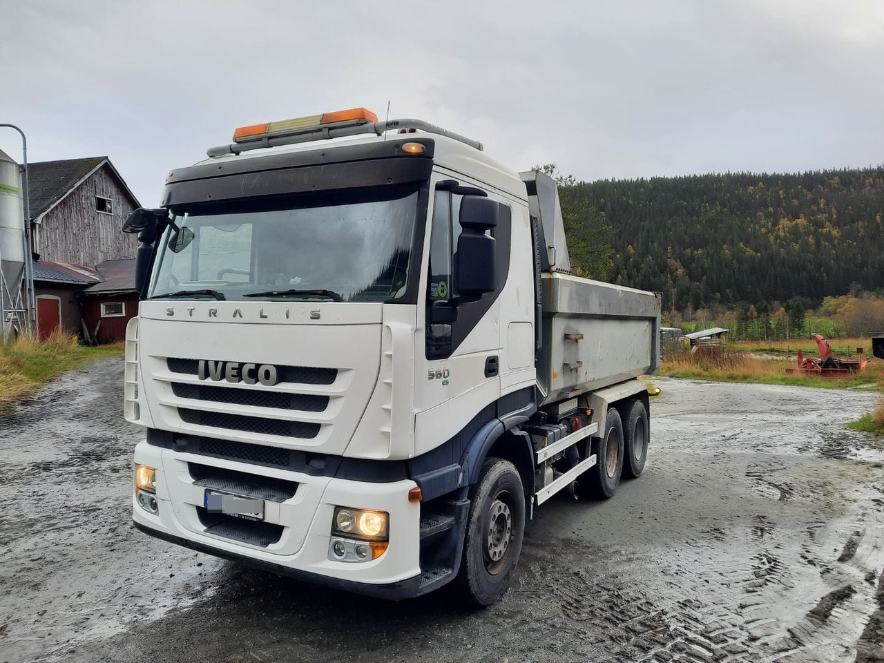 IVECO Stralis 560 - 翻斗车:图1 IVECO Stralis 560 - 翻斗车:图1