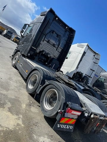 Volvo FH 540 6x2 Retarder New TUV - 牵引车:图4 Volvo FH 540 6x2 Retarder New TUV - 牵引车:图4