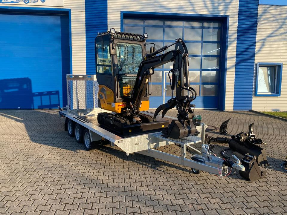 Minibagger BK2000NKSR + Tieflader + Zubehör *INKL.19% MWST*BERGER KRAUS*KUBOTA* KLIMA*SCHWENKARM*VERSTELLFAHRWERK* - 小型挖掘机:图3 Minibagger BK2000NKSR + Tieflader + Zubehör *INKL.19% MWST*BERGER KRAUS*KUBOTA* KLIMA*SCHWENKARM*VERSTELLFAHRWERK* - 小型挖掘机:图3
