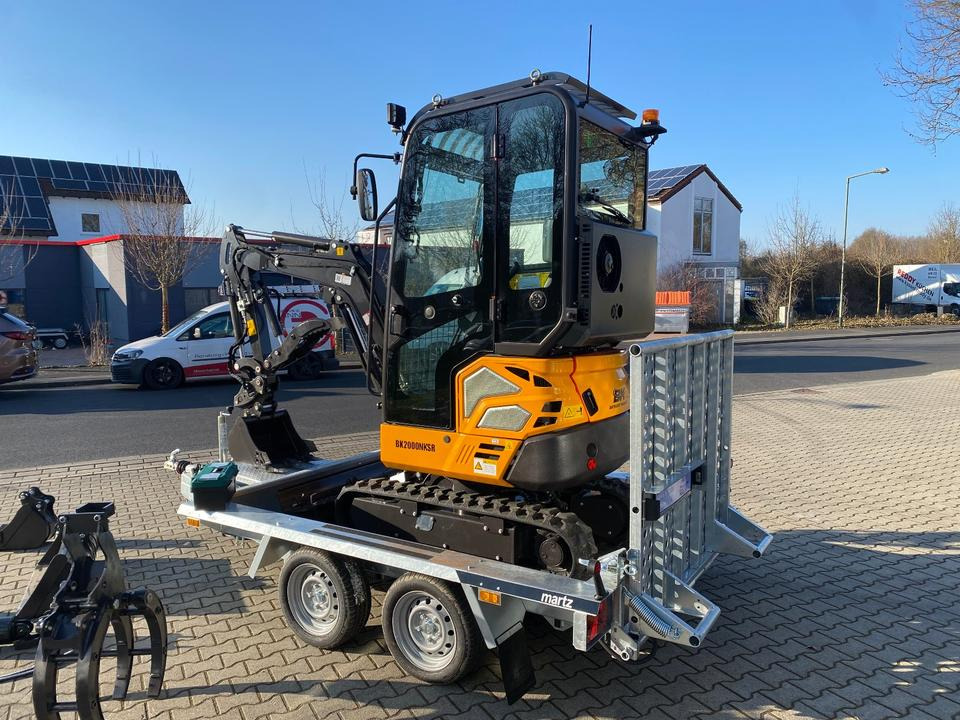 Minibagger BK2000NKSR + Tieflader + Zubehör *INKL.19% MWST*BERGER KRAUS*KUBOTA* KLIMA*SCHWENKARM*VERSTELLFAHRWERK* - 小型挖掘机:图5 Minibagger BK2000NKSR + Tieflader + Zubehör *INKL.19% MWST*BERGER KRAUS*KUBOTA* KLIMA*SCHWENKARM*VERSTELLFAHRWERK* - 小型挖掘机:图5