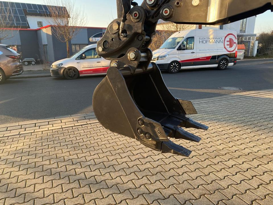 Minibagger BK2000NKSR inkl. Zubehörpaket *INKL.19% MWST*BERGER KRAUS*KUBOTA* KLIMA*SCHWENKARM*VERSTELLFAHRWERK* - 小型挖掘机:图5 Minibagger BK2000NKSR inkl. Zubehörpaket *INKL.19% MWST*BERGER KRAUS*KUBOTA* KLIMA*SCHWENKARM*VERSTELLFAHRWERK* - 小型挖掘机:图5