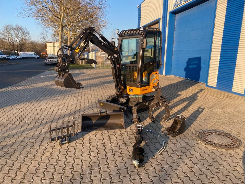 Minibagger BK2000NKSR inkl. Zubehörpaket *INKL.19% MWST*BERGER KRAUS*KUBOTA* KLIMA*SCHWENKARM*VERSTELLFAHRWERK* - 小型挖掘机:图1 Minibagger BK2000NKSR inkl. Zubehörpaket *INKL.19% MWST*BERGER KRAUS*KUBOTA* KLIMA*SCHWENKARM*VERSTELLFAHRWERK* - 小型挖掘机:图1