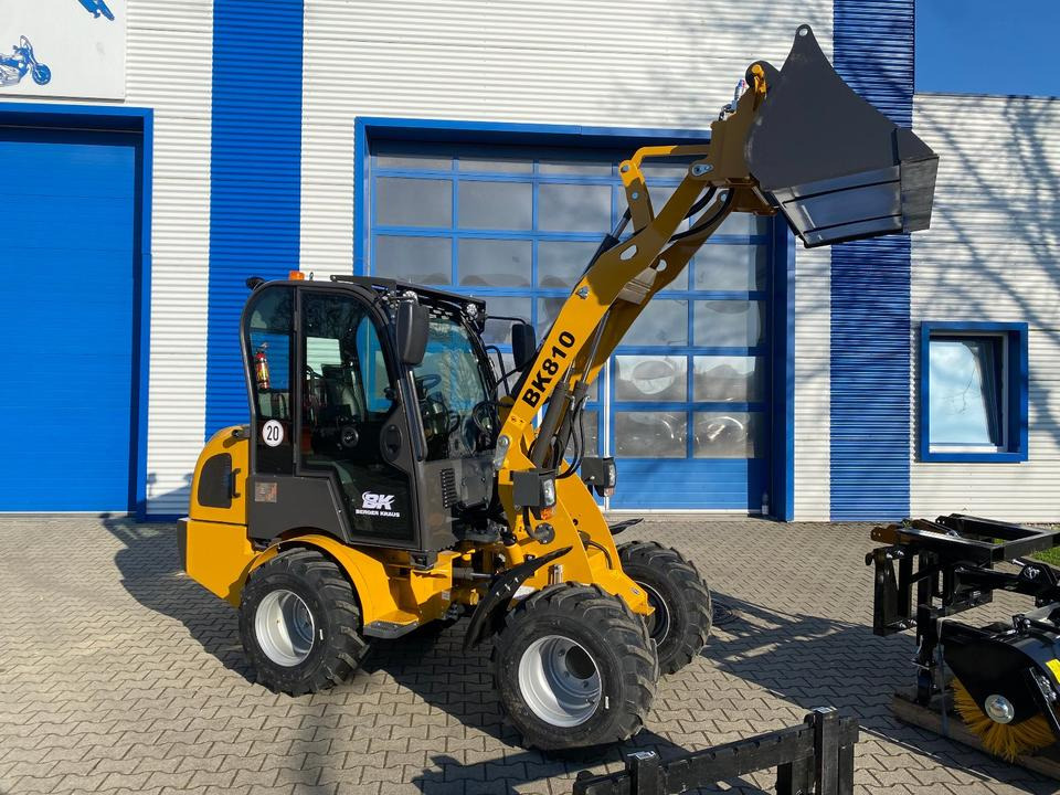 Radlader/Hoflader BK810 inkl. Kehrmaschinenpaket *INKL.19% MWST*BERGER KRAUS* KUBOTA*EURO*CE* - 紧凑型装载机:图3 Radlader/Hoflader BK810 inkl. Kehrmaschinenpaket *INKL.19% MWST*BERGER KRAUS* KUBOTA*EURO*CE* - 紧凑型装载机:图3
