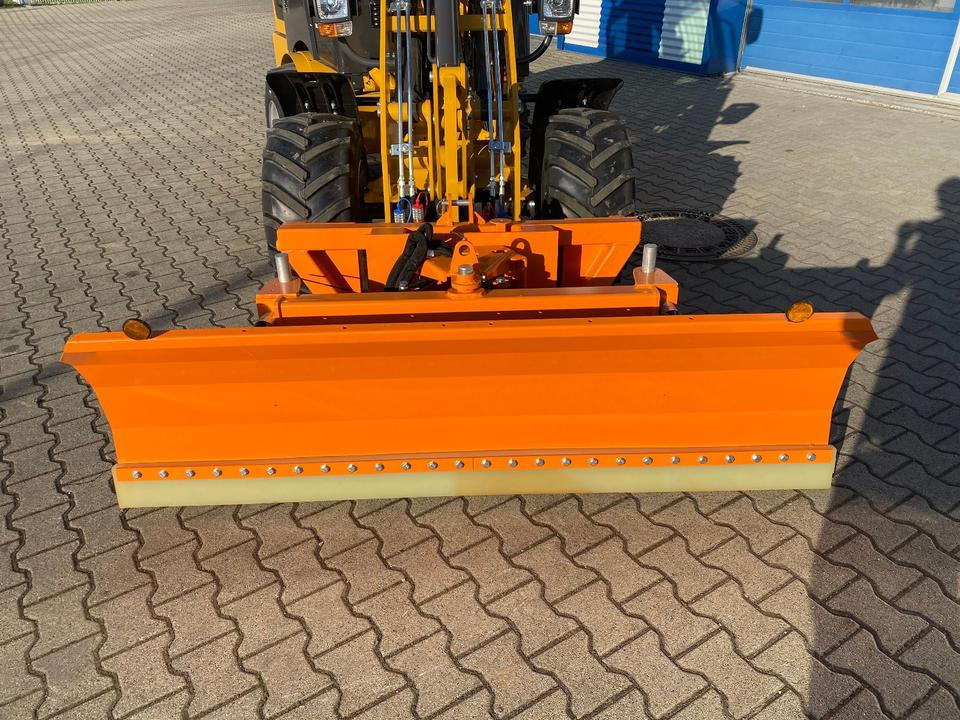 Radlader/Hoflader BK810 inkl. Winter-Komplettpaket *INKL.19% MWST*BERGER KRAUS* KUBOTA*EURO*CE* - 紧凑型装载机:图5 Radlader/Hoflader BK810 inkl. Winter-Komplettpaket *INKL.19% MWST*BERGER KRAUS* KUBOTA*EURO*CE* - 紧凑型装载机:图5