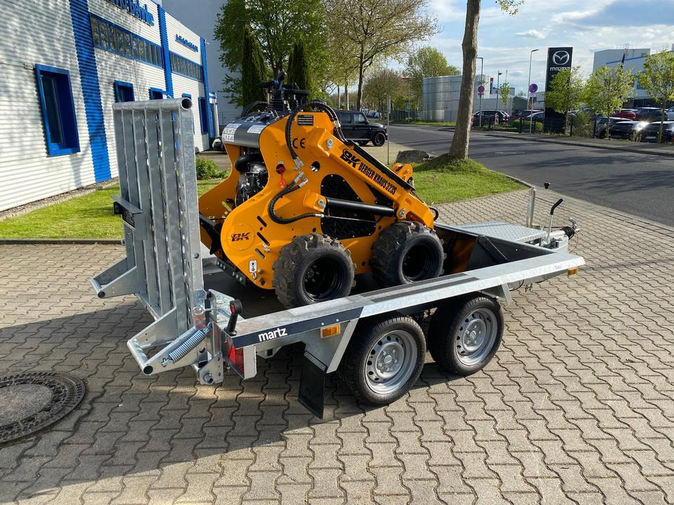 Radlader / Minilader BK323S inkl. Tieflader *INKL.19% MWST*BERGER KRAUS*BRIGGS&STRATTON* - 滑移装载机:图4 Radlader / Minilader BK323S inkl. Tieflader *INKL.19% MWST*BERGER KRAUS*BRIGGS&STRATTON* - 滑移装载机:图4