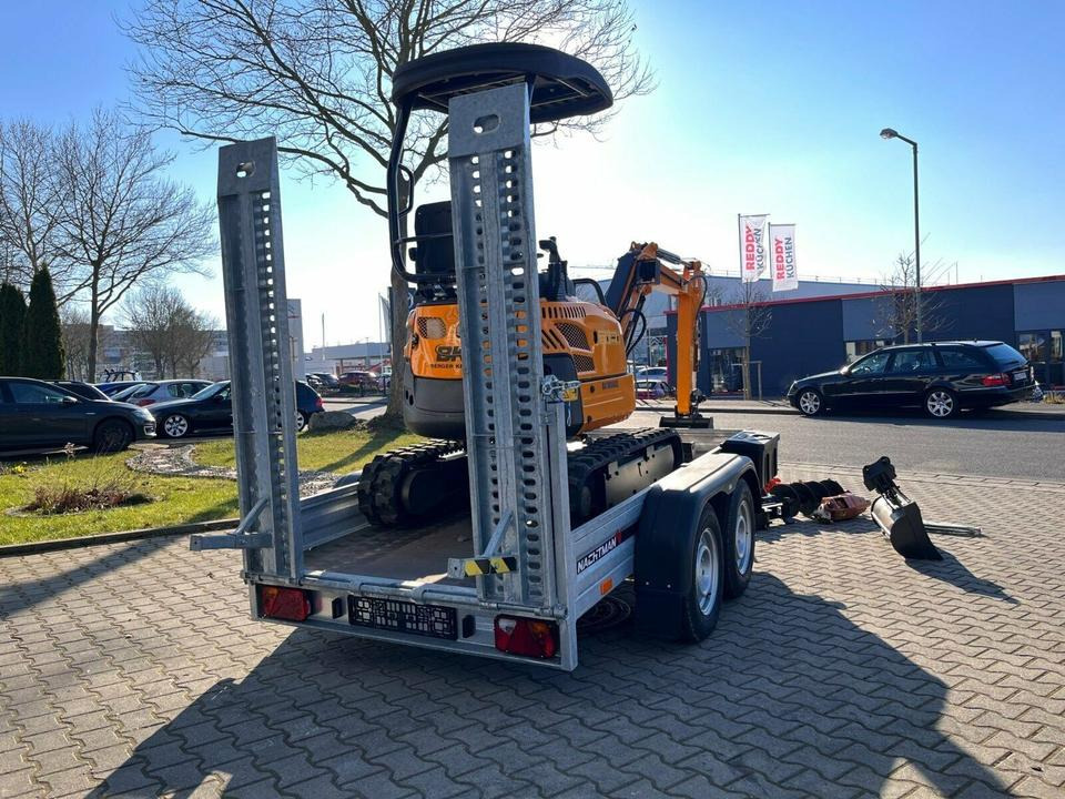 Vermietung / Minibagger 2-Tonnen inkl. Anhänger / ab 3 Tage / Verstellfahrwerk / Schwenkarm / Anbaugeräte - 其他机械:图5 Vermietung / Minibagger 2-Tonnen inkl. Anhänger / ab 3 Tage / Verstellfahrwerk / Schwenkarm / Anbaugeräte - 其他机械:图5