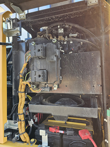 轮式挖掘机 CATERPILLAR M318F：图17