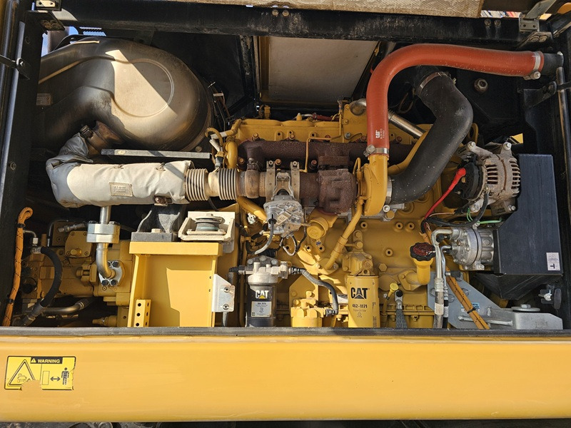 轮式挖掘机 CATERPILLAR M318F：图15