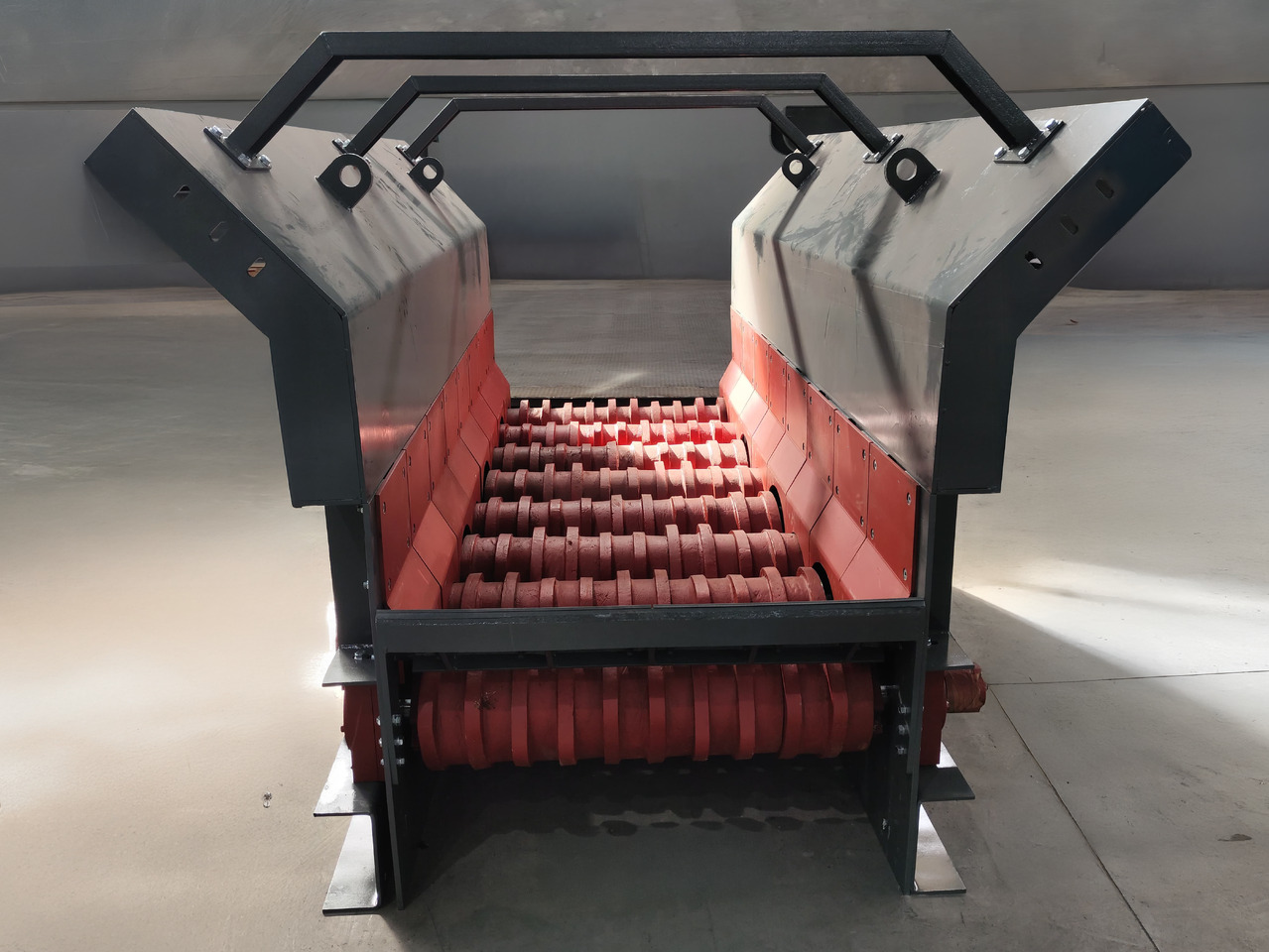 CONSTMACH High-Performance Wobbler Feeder for Continuous Material Flow | Industrial-Grade Feeder System - 采矿机械:图3 CONSTMACH High-Performance Wobbler Feeder for Continuous Material Flow | Industrial-Grade Feeder System - 采矿机械:图3