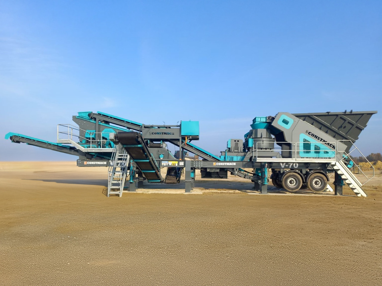 Constmach 100-150 Ton Capacity Mobile Vertical Shaft Impact Crusher - 移动破碎机:图1 Constmach 100-150 Ton Capacity Mobile Vertical Shaft Impact Crusher - 移动破碎机:图1