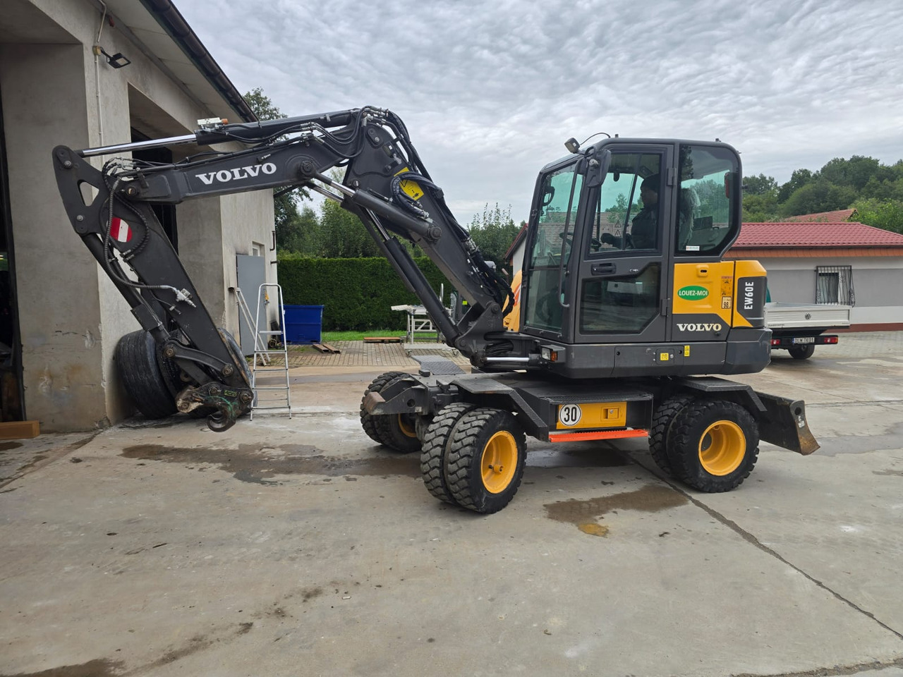 VOLVO EW 60E - 轮式挖掘机:图1 VOLVO EW 60E - 轮式挖掘机:图1