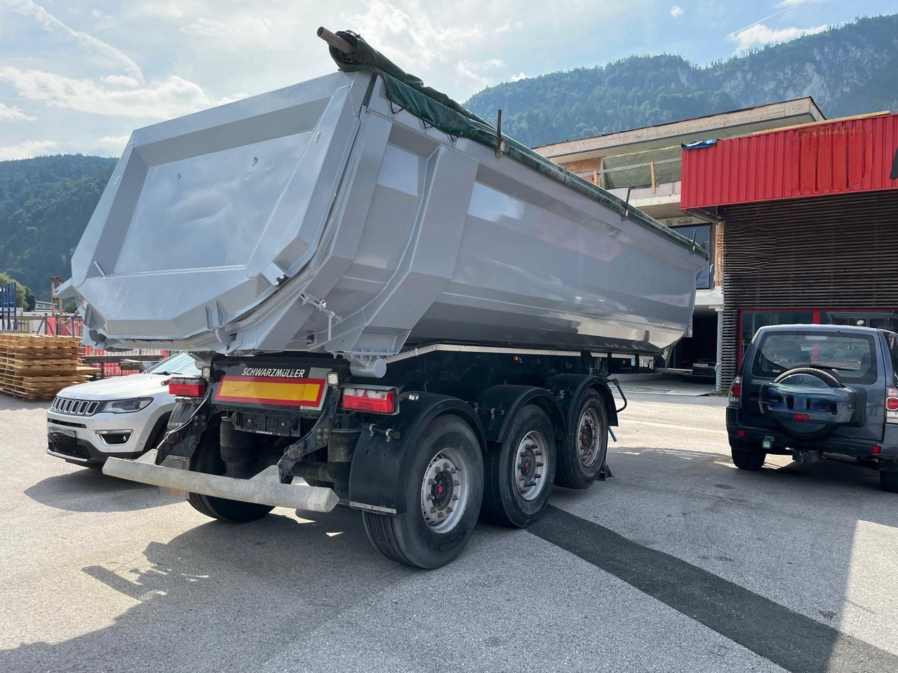 Schwarzmüller Hardox - 翻斗半拖车:图1 Schwarzmüller Hardox - 翻斗半拖车:图1