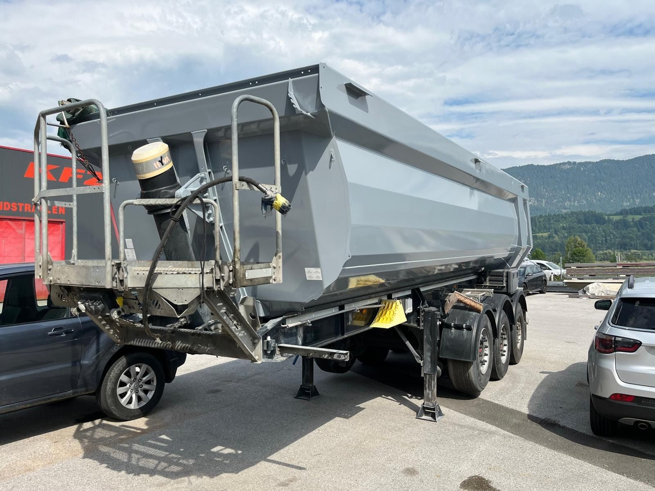 Schwarzmüller Hardox - 翻斗半拖车:图2 Schwarzmüller Hardox - 翻斗半拖车:图2