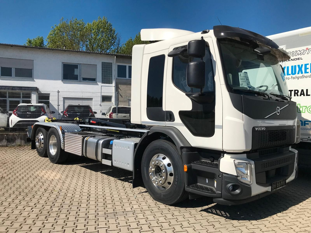 Volvo FE 320 6x2 - 吊钩升降车:图1 Volvo FE 320 6x2 - 吊钩升降车:图1