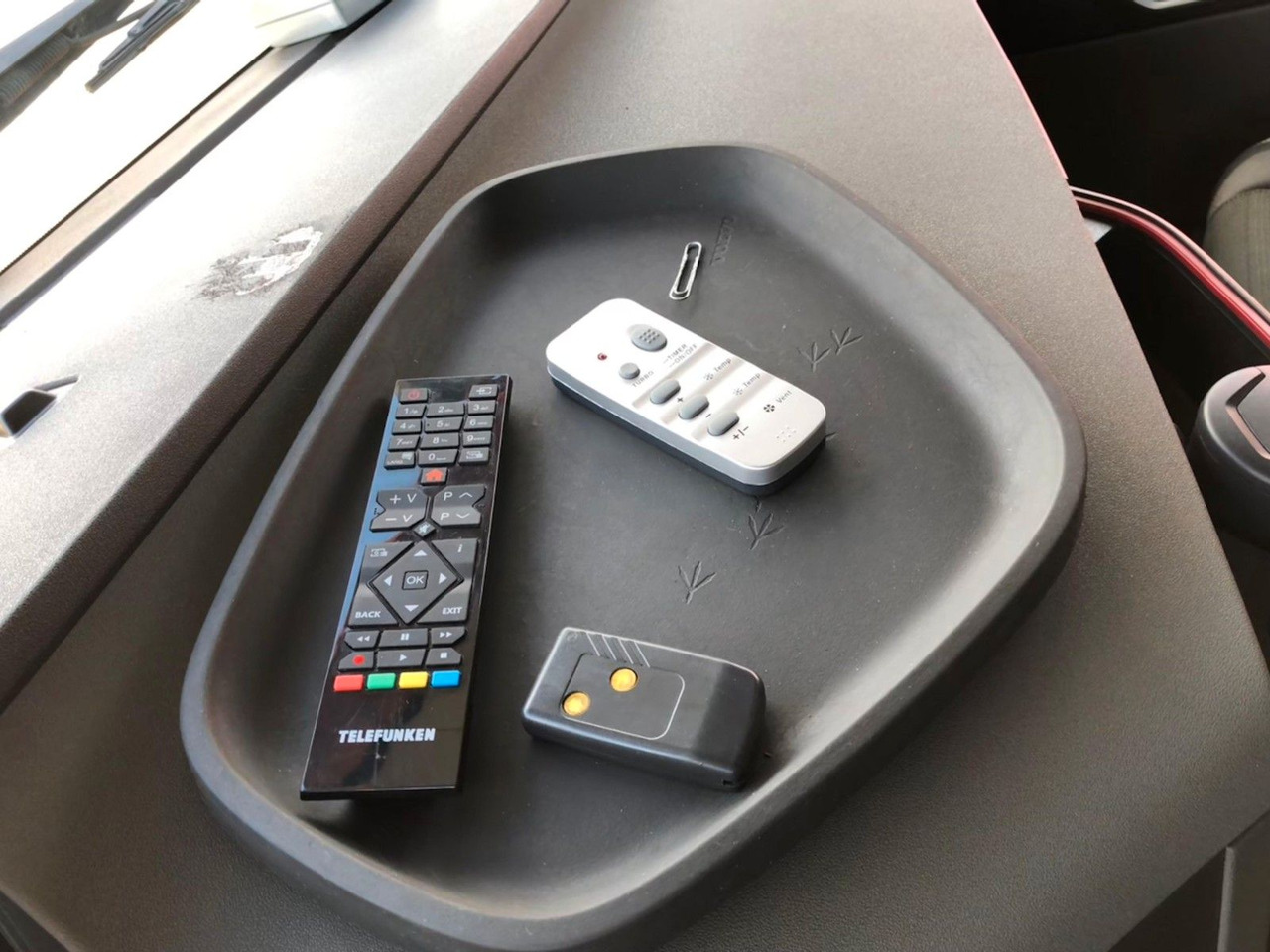 翻斗车 Volvo FH460 8x4 Tridem*TopZustand*excellent condition:图23 翻斗车 Volvo FH460 8x4 Tridem*TopZustand*excellent condition:图23