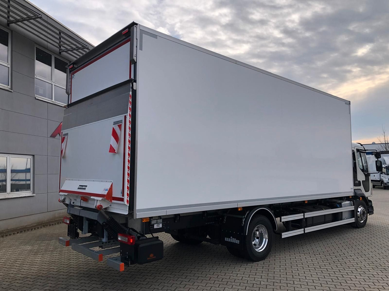 Volvo FL16.280  VollLuft*LBW *Carrier Supra850*a.Miete - 冷藏车:图4 Volvo FL16.280  VollLuft*LBW *Carrier Supra850*a.Miete - 冷藏车:图4