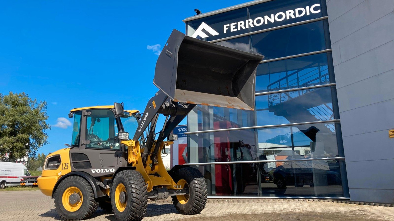 Volvo JL25H Electric *Auch Miete Volvo L25 Electric *Auch Miete*Neuzustand+22+14 kW - 轮式装载机:图2 Volvo JL25H Electric *Auch Miete Volvo L25 Electric *Auch Miete*Neuzustand+22+14 kW - 轮式装载机:图2