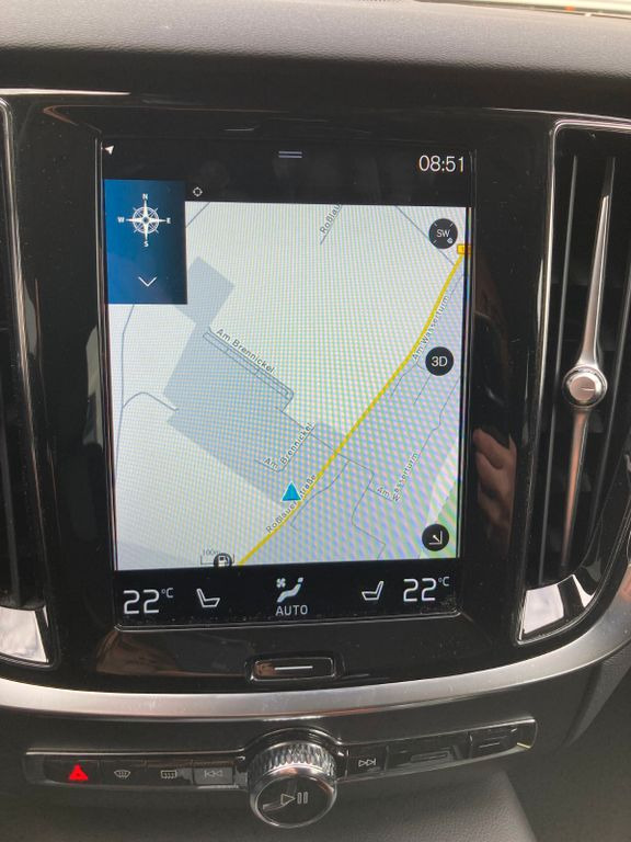 旅行车 Volvo V60 T6 AWD R-Design Expression Recharge Plug-In：图9